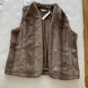 Faux Fox Vest, Ash Gray